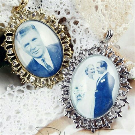 Hop on the gemstone and geode trend or simply capitalize on natural wedding décor with these beautiful and creative wedding ideas using rocks, stones, crystals, and more as design inspiration. New listing beautiful rhinestone bouquet charm in 2021 ...