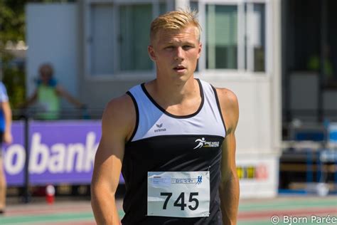 In torún had klaver de beste start, maar nam bol het initiatief halverwege de wedstrijd over. Hardloopnieuws Smidt en Angela tonen vorm in La Chaux-de ...