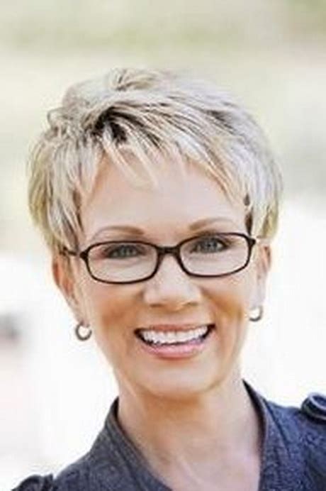 Mature Short Hairstyles For Women