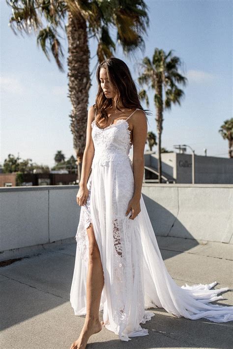 2020 popular bohemian beach wedding dresses trends in weddings & events, women's clothing discover over 2987 of our best selection of bohemian beach wedding dresses on hot sale white/ivory bridal veil with comb one layer cathedral royal pearl wedding veil veu de noi ee708. Beach Backless Wedding dress,wedding dress, cheap wedding ...
