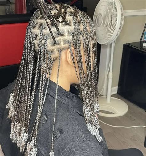 Trendy Short Knotless Braids With Beads At The End Hairstyles
