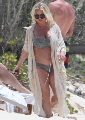 Jessica Simpson In Bikini At The Beach In Bahamas GotCeleb