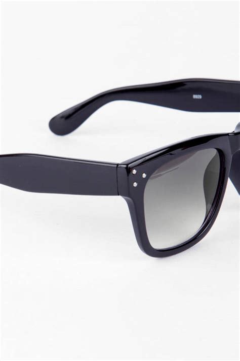 Rockstar Sunglasses In Black 4 Tobi Us