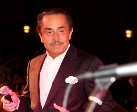 Il a pour but de définir les différentes musiques de la planète verte et encore pour faire découvrir au public marocain les différentes cultures musicales de la planète à travers une programmation qui accueille des. Iconic Lebanese musician Melhem Barakat dies at 71 - Ya Libnan