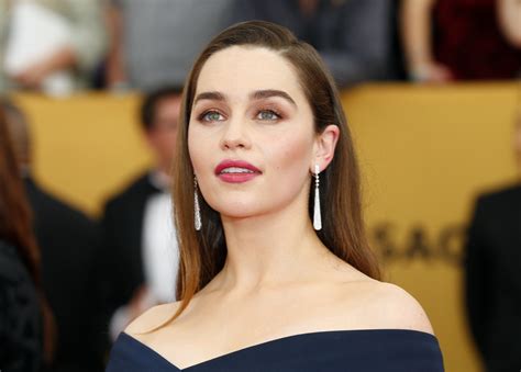 game of thrones star emilia clarke crowned sexiest woman alive