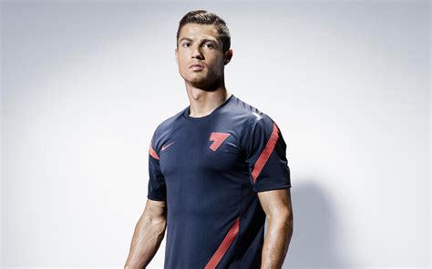 2880x1800 Cristiano Ronaldo Nike 5k Macbook Pro Retina Hd 4k Wallpapers