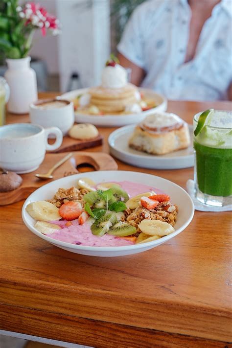 Best Food In Canggu Bali In 2022 Healthy Vegan Cafes Carinaberry Com