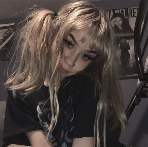 𝖆𝖑𝖑𝖈𝖚𝖙𝖊𝖌𝖎𝖗𝖑𝖘𝖍𝖊𝖗𝖊 Blonde Goth Grunge Girl Hair