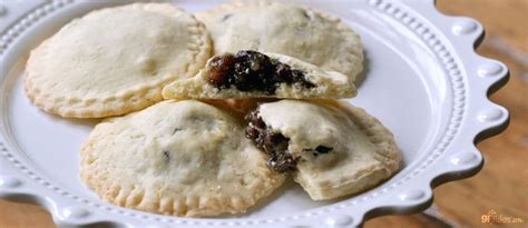 This is a prune and raisin filled cookie with chopped walnuts added if desired. old fashioned soft raisin filled cookies