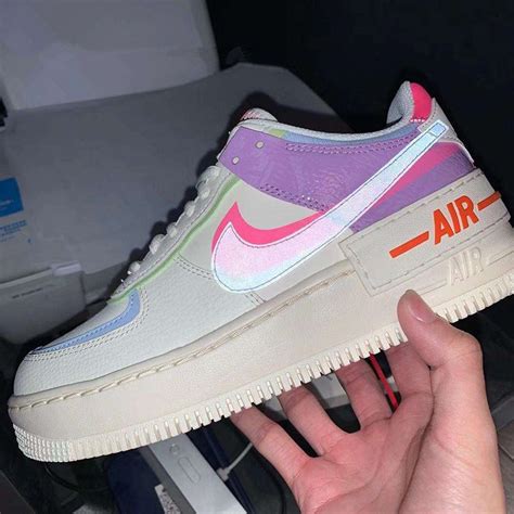 Building upon the women's exclusive nike air force 1 shadow releases, the brand will debut a new pair that comes highlighted in crimson tint. Air Force 1 Shadow "Beige/Pale Ivory" - Sneakerholic Vietnam