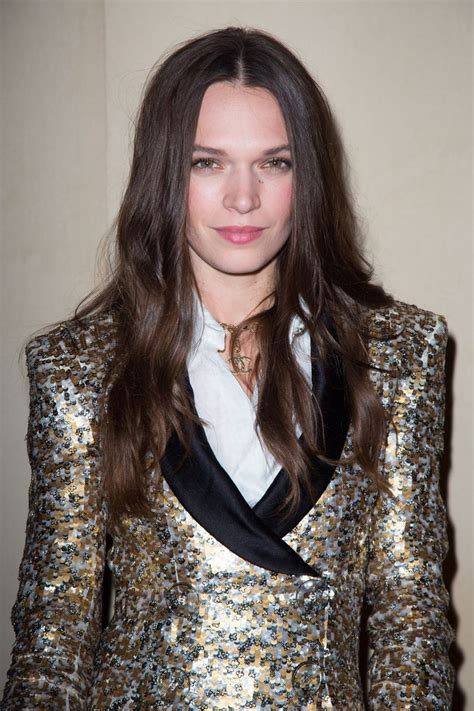 Picture Of Anna Brewster