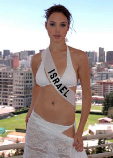 Gal Gadot As Miss Israel Gal Gadot Miss Universe Israel Movie Stars Bikinis