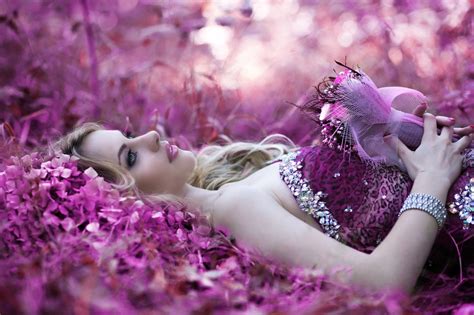 X Girl Model Flower Woman Pink Coolwallpapers Me