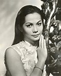 The "Chinese Bardot": 40 Glamorous Photos of Nancy Kwan in the 1960s ...