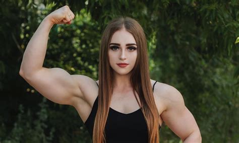 Не девушка а Халк мускулистая барби опубликовала опубликовала новое женственноефото