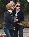 Kristen Stewart et sa compagne Alicia Cargile sont allées déjeuner avec ...