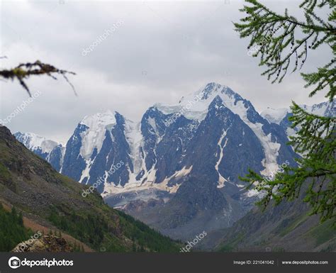 Breathtaking View Altai Mountains Glacier Russia Stock Photo By ©k