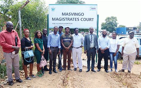 Journalists Pack Courtyard In Solidarity With Arrested Editor Zimbabwe Situation