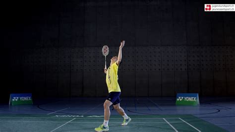 Badminton Clear Vorhand Von Vorne Youtube