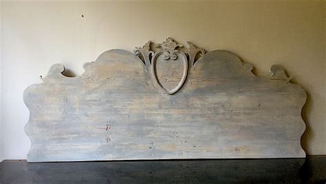 Testata letto matrimoniale legno in arredamento zona notte. Testata letto antica in legno intagliato - Le Muse di Francesca