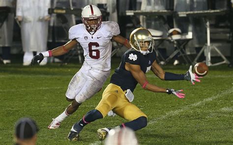 Notre Dame Edges Stanford To Remain Unbeaten The New York Times
