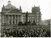 LeMO Bestand - Objekt - Proklamation der Republik durch Scheidemann, 1918
