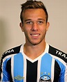 Manchester United keeping tabs on Gremio's Arthur Melo | Daily Mail Online