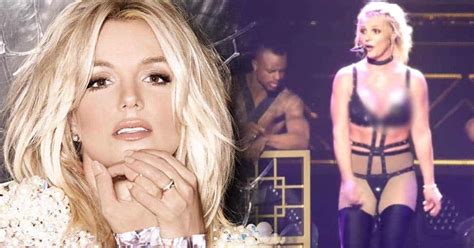 Oops Britney Spears Wardrobe Malfunction Accidentally Exposes Her Nips