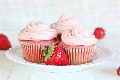 cupcakes de yogur y fresa un dulce san valentín recetín recetín