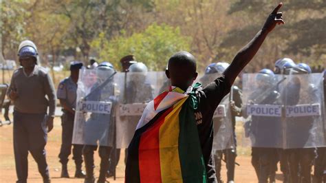 Zimbabweans Use Social Media To Mobilize Mass Protests Against Robert