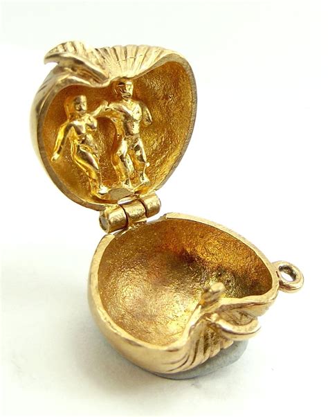 Vintage English 9ct Gold Apple Charm Opens Adam And Eve 1963 Gold Apple