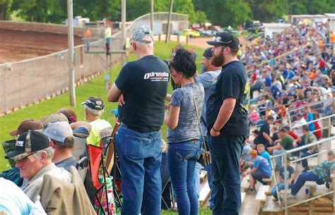 Watch live and on demand racing events with a subscription pass to xr. Dirt track racing revving up in the Mid-Ohio Valley | News ...