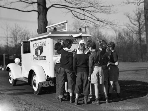 Shocking Facts About The History Of Ice Cream Trucks Ice Cream Cart Milk Ice Cream Soft