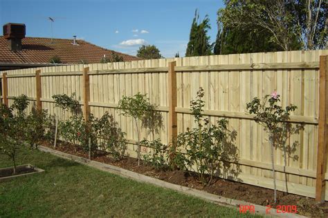 Treated Pine Fencing Fence Design Pine Garden Garden Edging