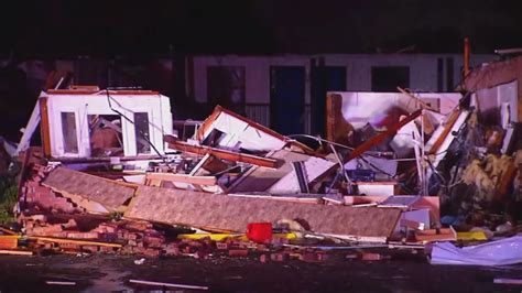 Deadly Oklahoma Tornado Rips Through Small Town Officials Abc13 Houston