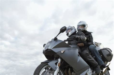 Zu Zweit Auf Dem Motorrad Maennerformat Das Männermagazin Aus Rosenheim