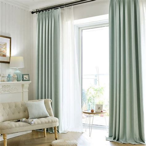 Modern Living Room Curtain Ideas