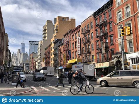 Nyc Lower East Side Street Scene New York City People Chinatown