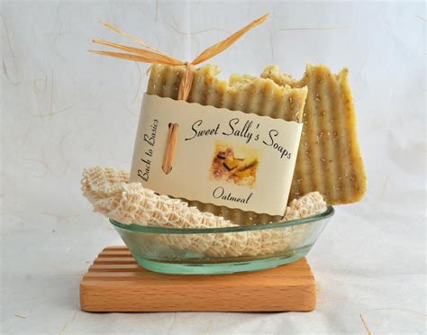 Soothing oatmeal gently exfoliates as the honey traps and seals in moisture leaving skin soft and supple. Organic Vegan Oatmeal Soap on Luulla