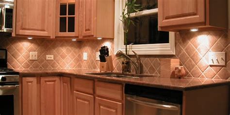 The most popular kitchen backsplashes and counters are made with tile because this allows you to construct a protective wall of varying heights depending on your. Picture of a granite countertop without a backsplash ...