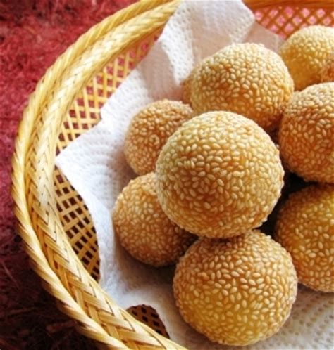 Cara dan langkah membuat klepon. 7 Kue dari Tepung Ketan yang Legitnya Bikin Nagih - PergiKuliner.com