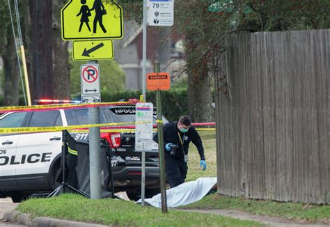 Shooting Victim Found Dead In North Houston Houston Chronicle