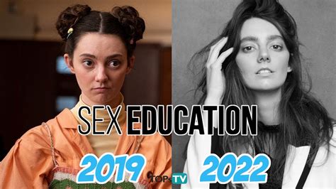 Sex Education Antes Y Despues Edad Y Parejas Youtube