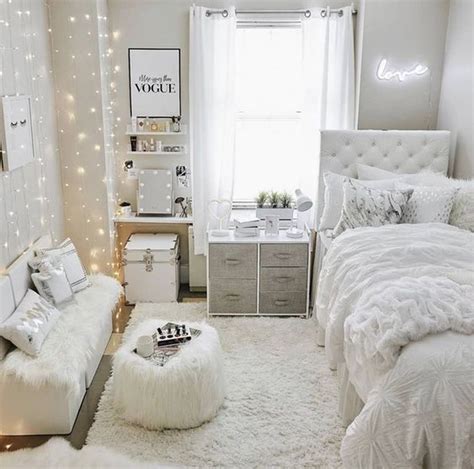 35 Stunning Dorm Room Decorating Ideas For Girls Homeflish