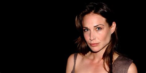 How much money is claire forlani worth at the age of 49 and what's her real net worth now? Who is Dougray Scott's wife Claire Forlani from "Mallrats ...