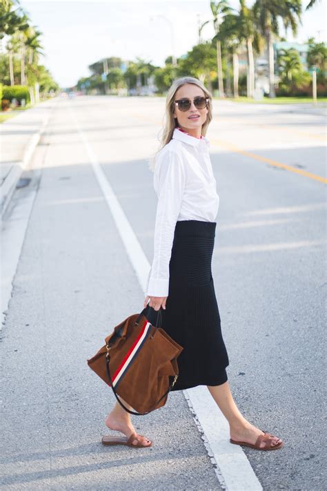 simple stripe tote little blonde book a fashion blog by taylor morgan