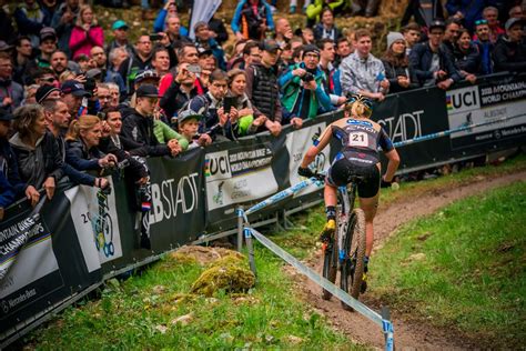 Copa Del Mundo De Xco 2019 La Carrera De Albstadt Con El Team Kmc Ekoï Orbea