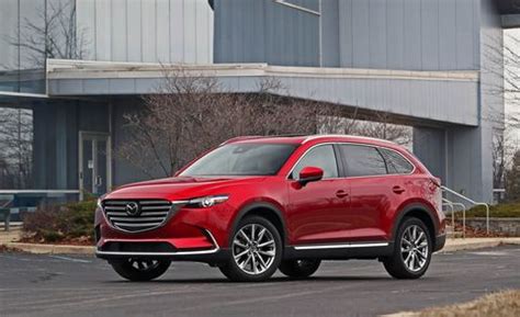 Width measurements are indicated without exterior mirrors and in brackets with mirrors unfolded. Best 3-Row SUVs & Crossovers of 2019 - Every 3-Row SUV, Ranked