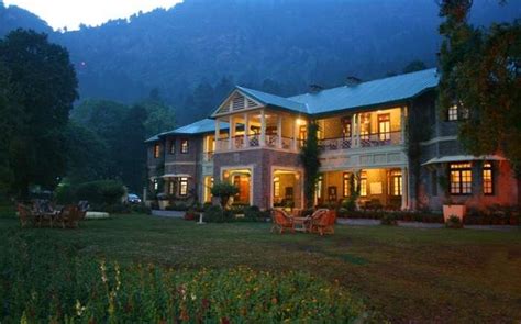 10 Best Resorts In Nainital For Your Himalayan Staycation