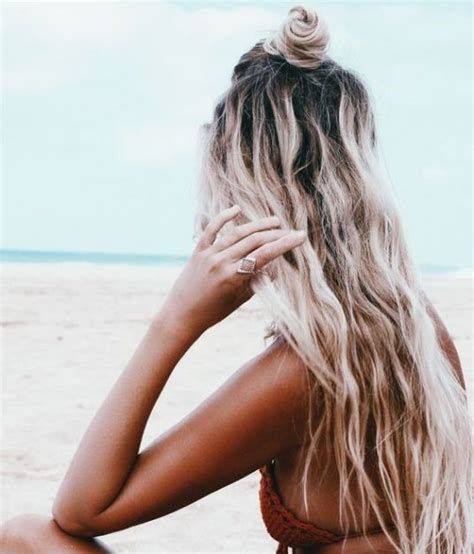 25 Cutest Simple Beach Hairstyles Perfect For Any Hair Length Beach Blonde Hair Long Hair